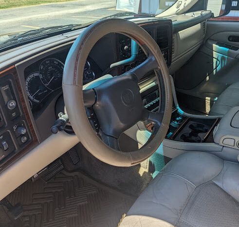 2002 Cadillac Escalade full