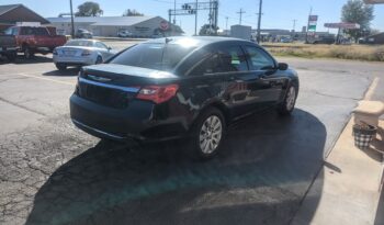 2013 Chrysler 200 full