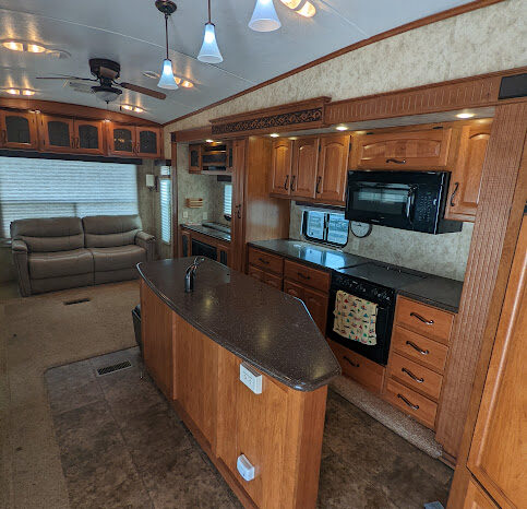 2012 Montana 3582RL 5th Wheel Camper full