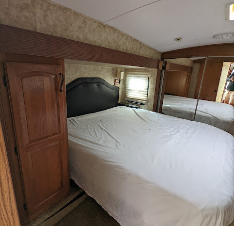 2012 Montana 3582RL 5th Wheel Camper full